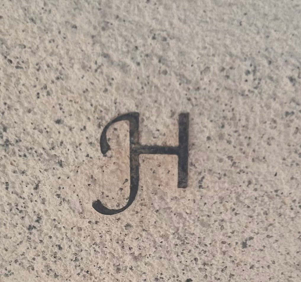 Stone Vessel - Monument - “Mar De Cal”