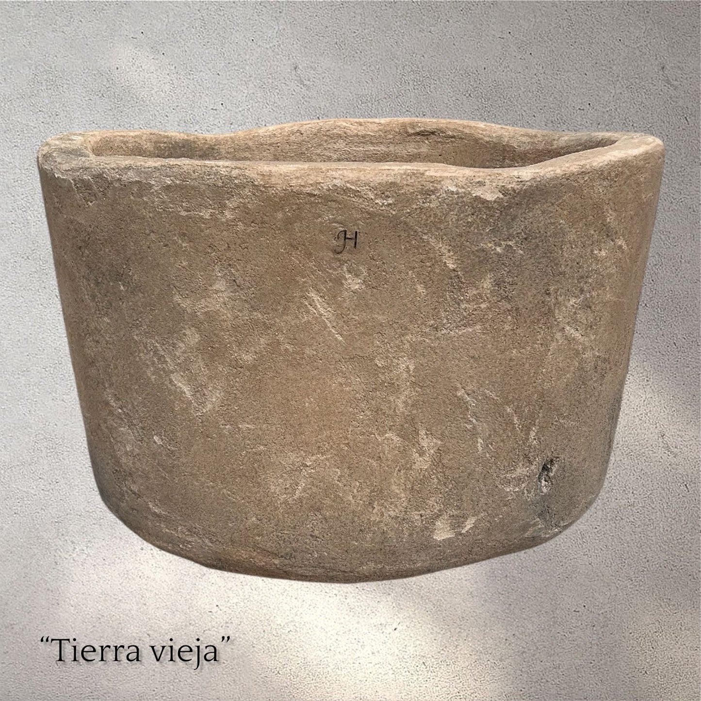 Stone Vessel - Monument -  “Tierra vieja”