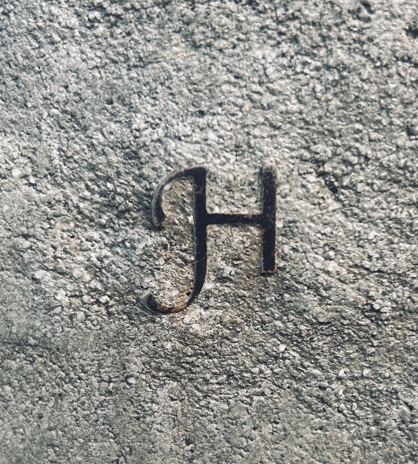 Stone Vessel - Monument -  “Basalto”